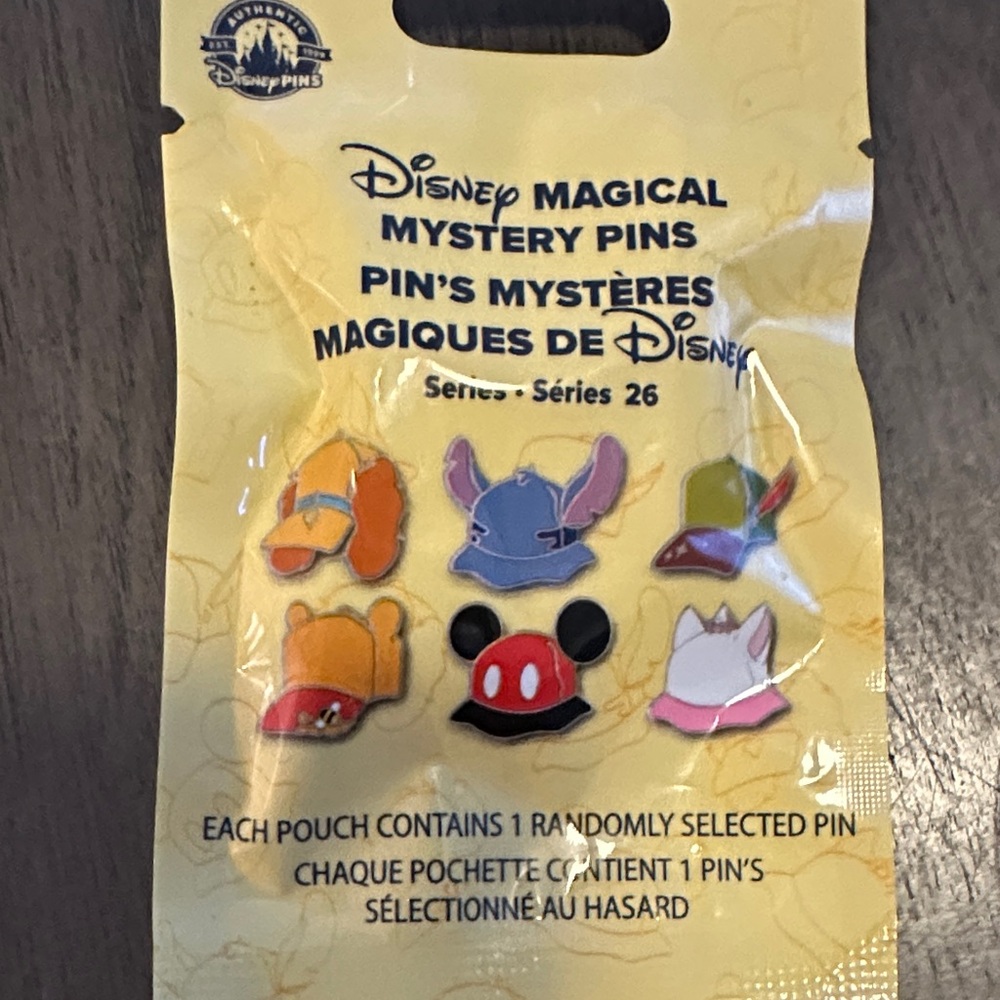 Disney Magical Mystery Pins Series 26 - Yellow Pack - Picture 3 of 3